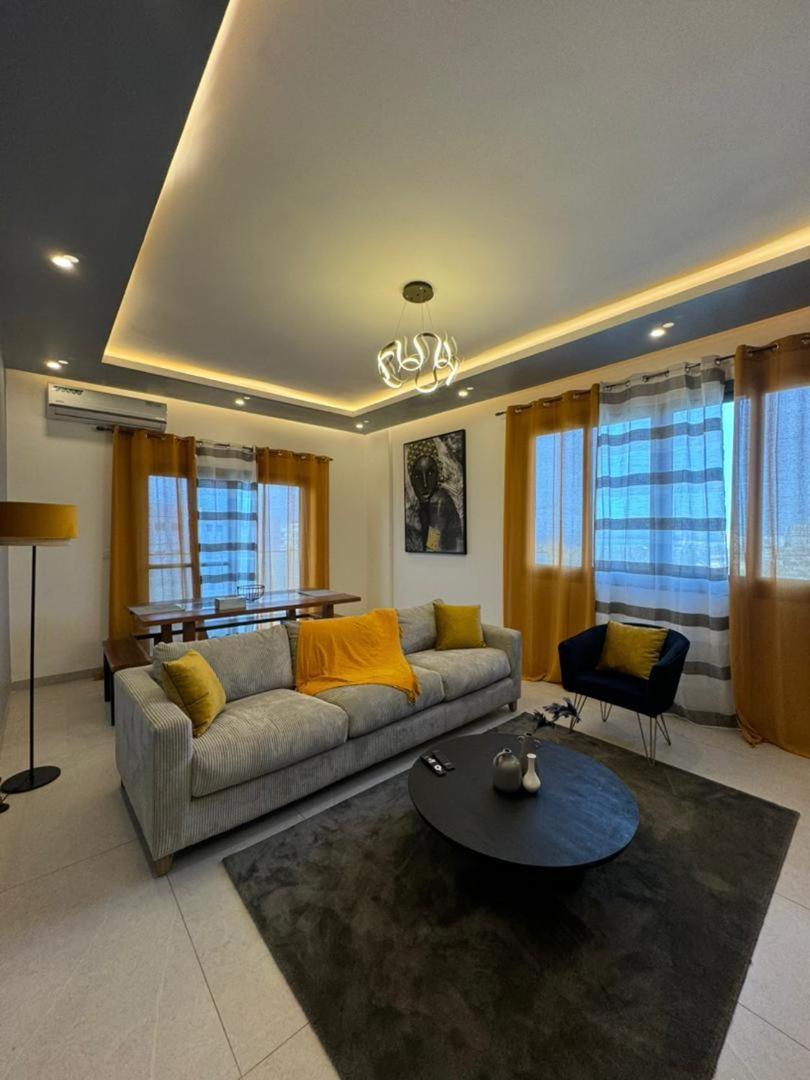 Luxueux Appartements - 2 Pieces Ou 4 Pieces - Quartiers Prises D'Almadies Et Ngor" Дакар Экстерьер фото
