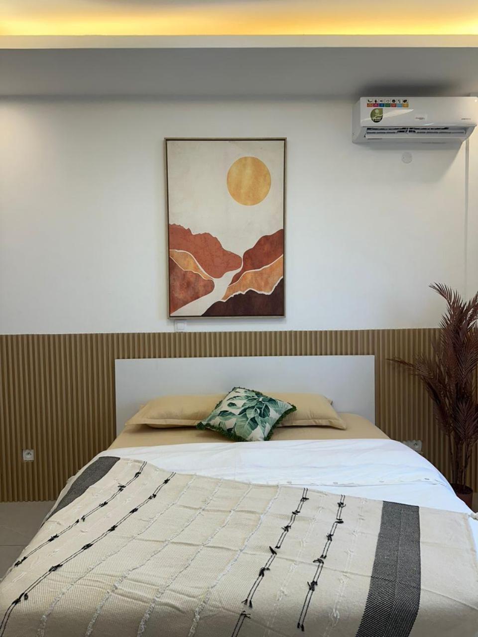Luxueux Appartements - 2 Pieces Ou 4 Pieces - Quartiers Prises D'Almadies Et Ngor" Дакар Экстерьер фото