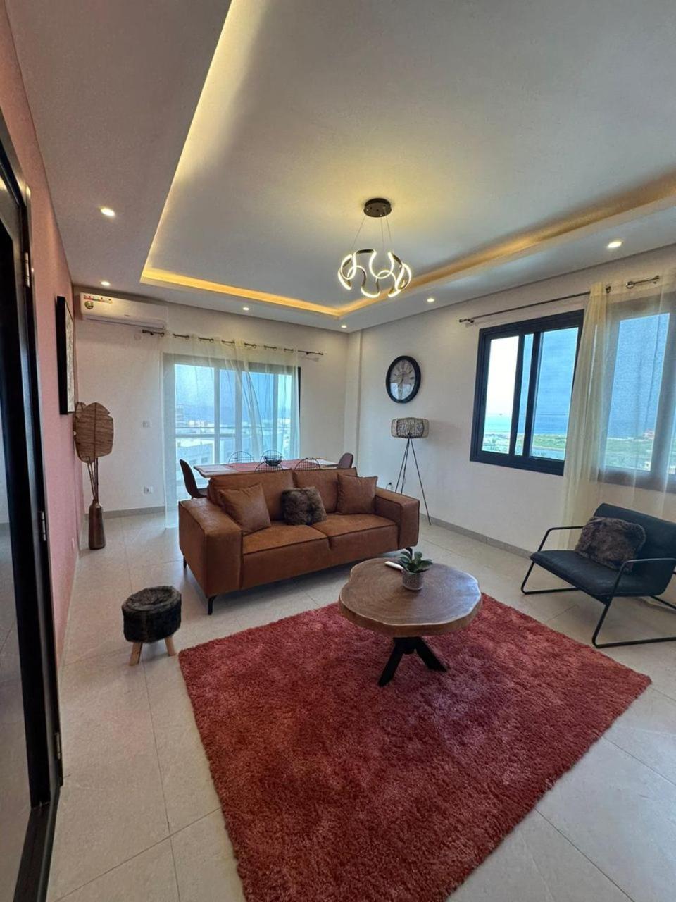Luxueux Appartements - 2 Pieces Ou 4 Pieces - Quartiers Prises D'Almadies Et Ngor" Дакар Экстерьер фото